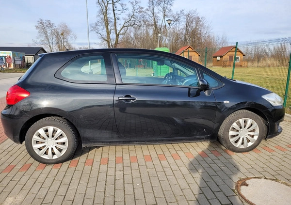 Toyota Auris cena 19900 przebieg: 166800, rok produkcji 2009 z Brzeziny małe 92